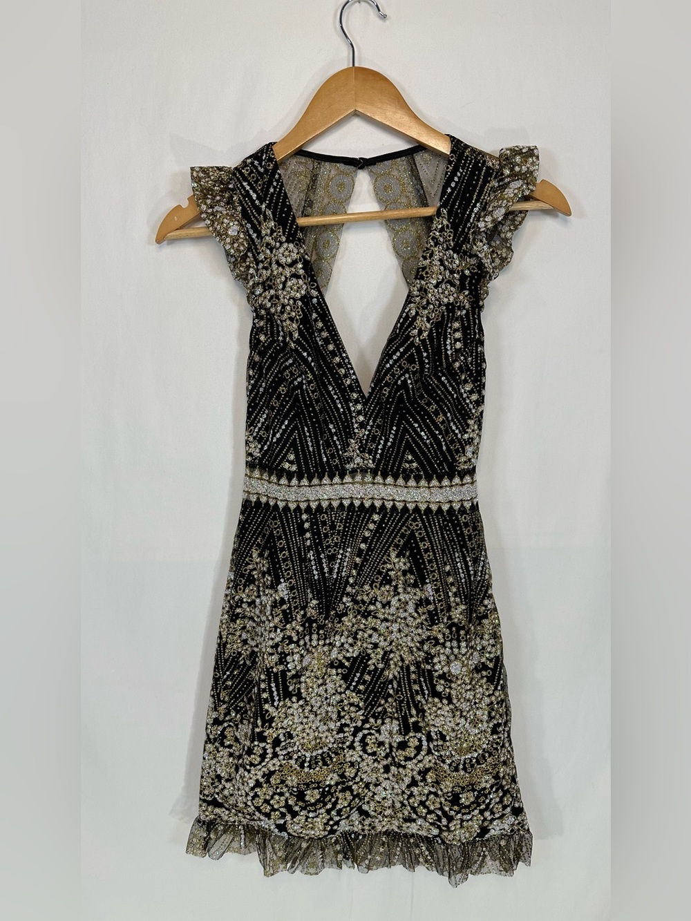 Hello Molly Match Me Black Gold Sequin Mini Cocktail Party Dress XS Festival NWT - Picture 3 of 9